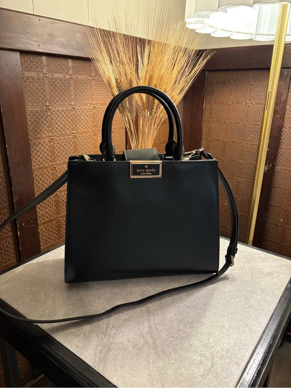 Kate Spade Reegan Medium Smooth Leather Satchel Crossbody in Black